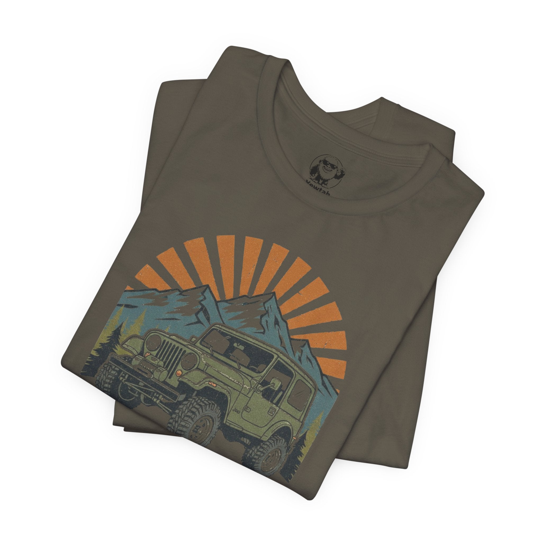 Vintage 4x4 Adventure Tee — Sunset Mountain Off-Road Graphic T-Shirt
