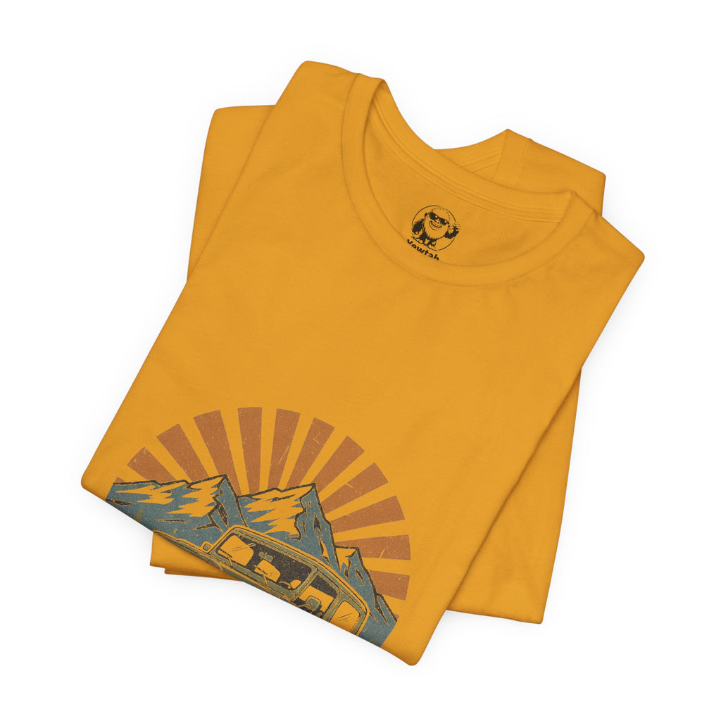 Vintage 4x4 Adventure Tee — Sunset Mountain Off-Road Graphic T-Shirt