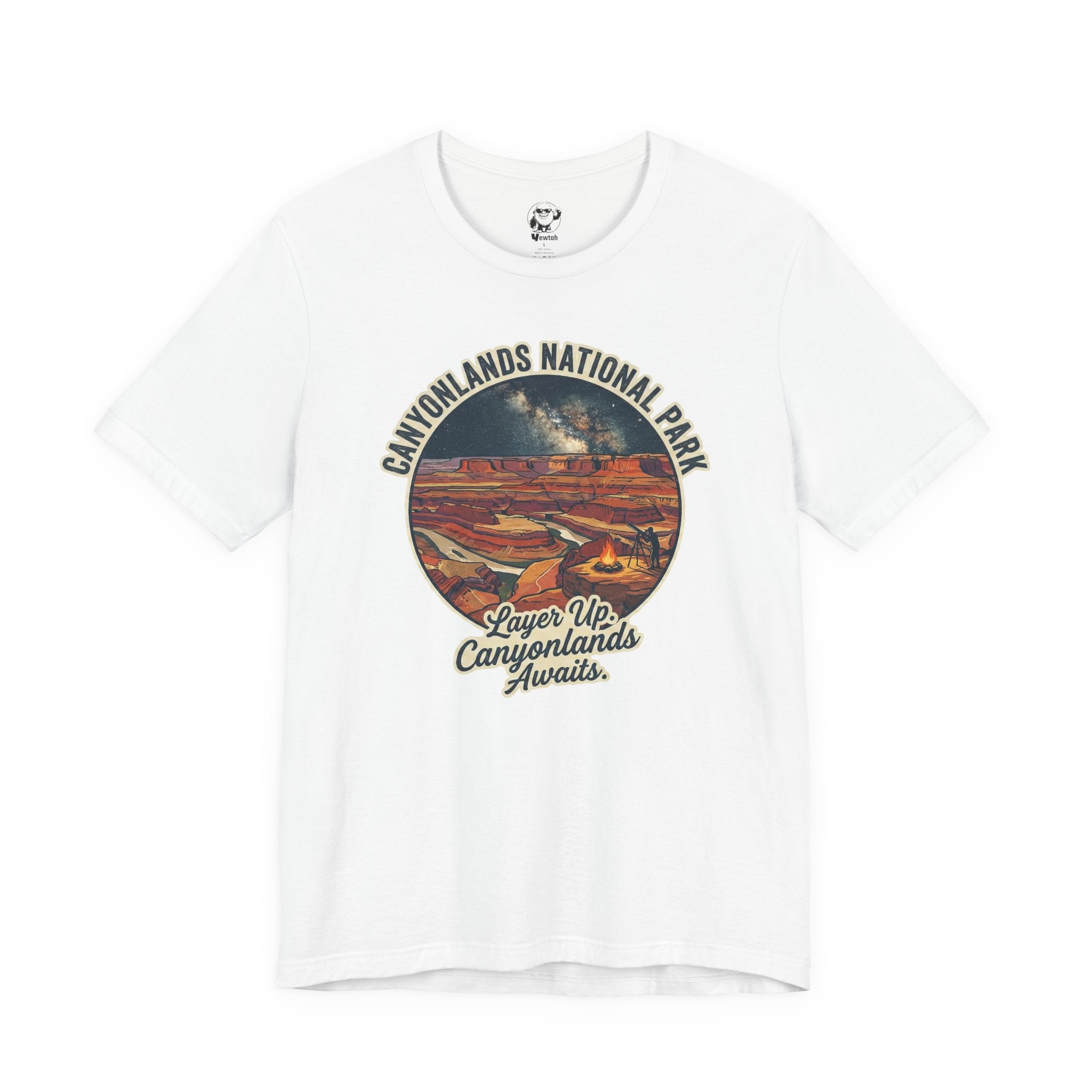 Canyonlands National Park Vintage Tee — "Layer Up, Canyonlands Awaits"